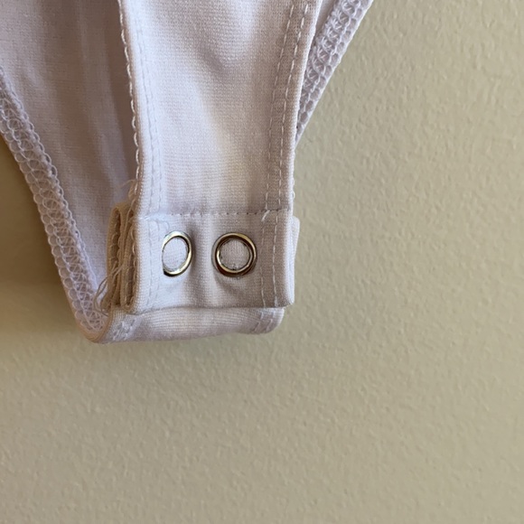 Forever 21 white bodysuit - Size Small - Picture 3 of 3